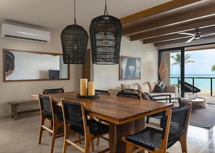 Beachfront 2br At Tankah Bay